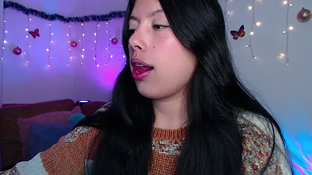 Snapshot of iam_emy chatting on 29, 12, 2024 iam emy online show from 29, 12, 2024