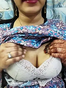 Snapshot of Sania-Love chatting on 30, 4, 2026 Sania-Love online show from 30, 4, 2026