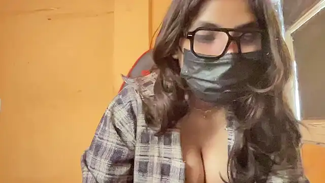 callmeshreya online show from 17, 4, 2026