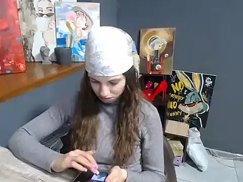 felicity gold online show from 15, 4, 2026