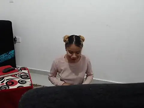 Naomi991 online show from 6, 2, 2025