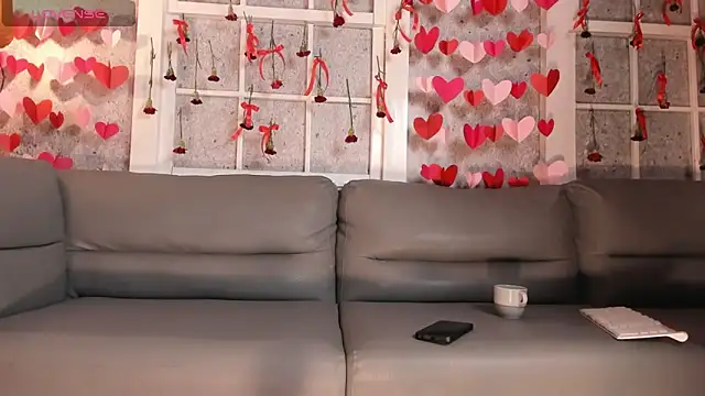 Belliinda 21 online show from 15, 2, 2025