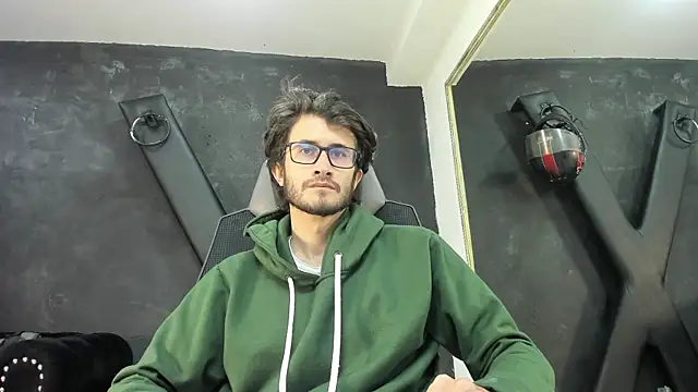 Loggan donnelly online show from 12, 10, 2025