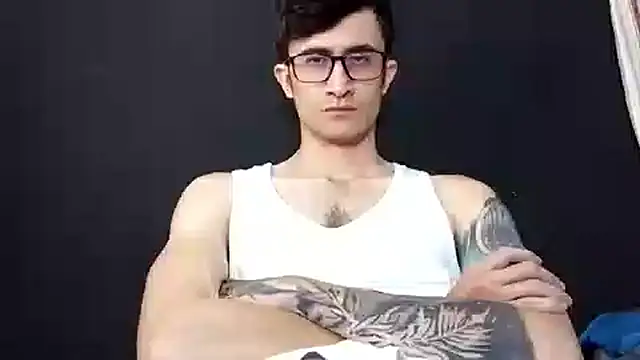 Loggan donnelly online show from 2, 12, 2025