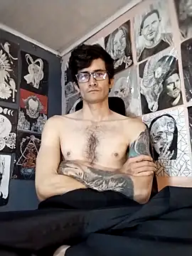 Loggan donnelly online show from 25, 2, 2026