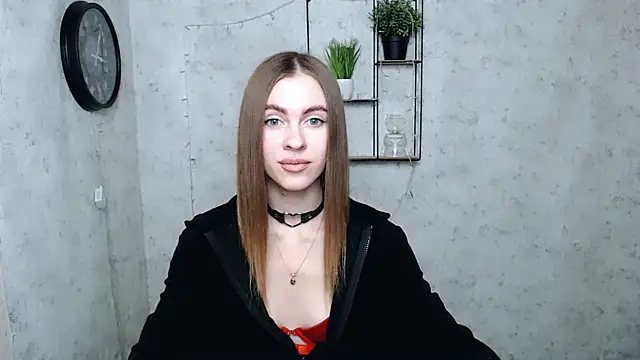 AlisaCatty  online show from 2, 12, 2024