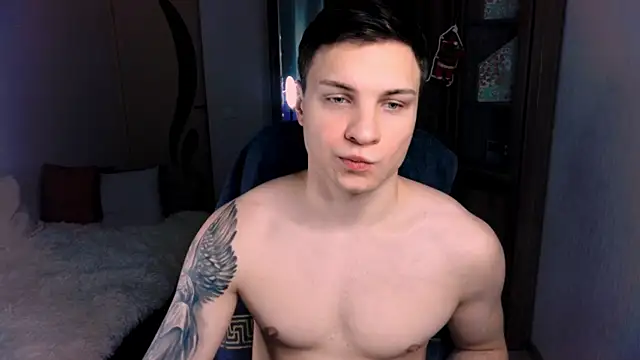 Snapshot of handsome_guy01 chatting on 22, 12, 2024 handsome guy01 online show from 22, 12, 2024