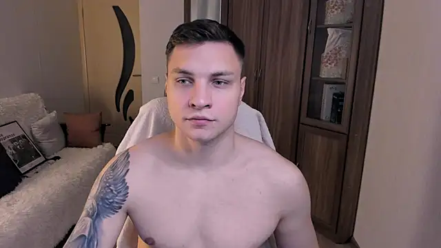 Snapshot of handsome_guy01 chatting on 15, 9, 2025 handsome guy01 online show from 15, 9, 2025