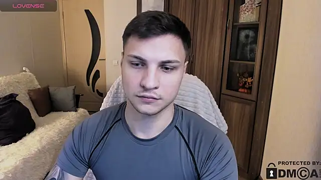 handsome guy01 online show from 28, 10, 2025