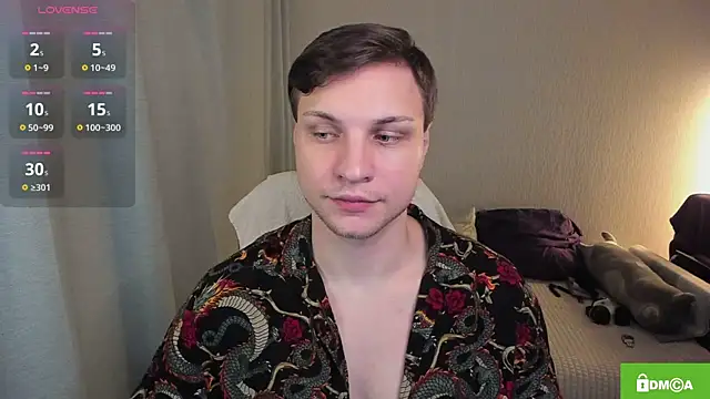 handsome guy01 online show from 8, 7, 2026