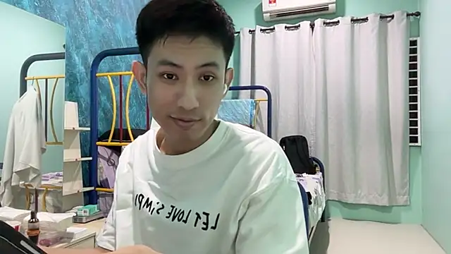 XiiaoZheng99 online show from 5, 8, 2026