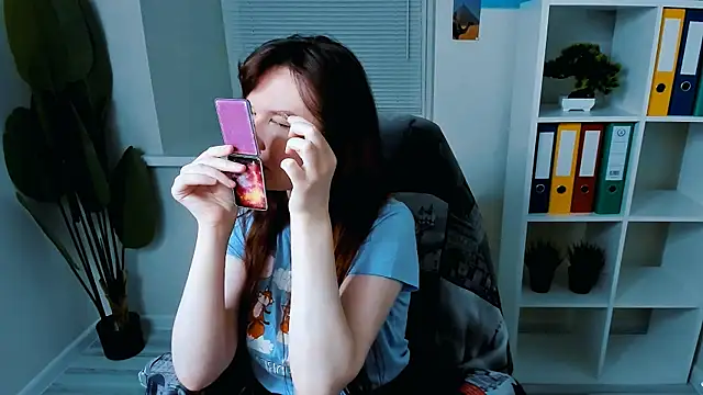 CarolGiggly online show from 13, 9, 2025