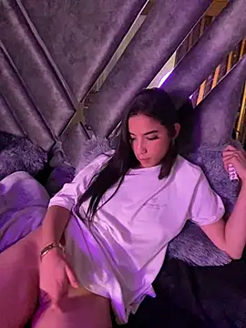 Praga Pink online show from 15, 1, 2025