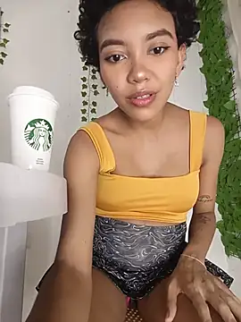 Snapshot of lianisrose chatting on 2, 7, 2026 lianisrose online show from 2, 7, 2026