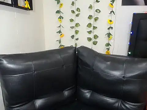 OLIVIAMISSY 02 online show from 22, 1, 2025