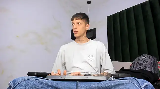 Snapshot of Adam_hard_ chatting on 26, 2, 2025 Adam hard  online show from 26, 2, 2025