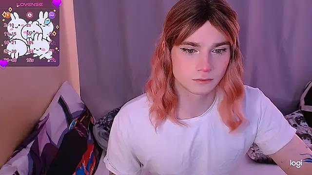 Snapshot of Alice_Hells chatting on 20, 12, 2024 Alice Hells online show from 20, 12, 2024