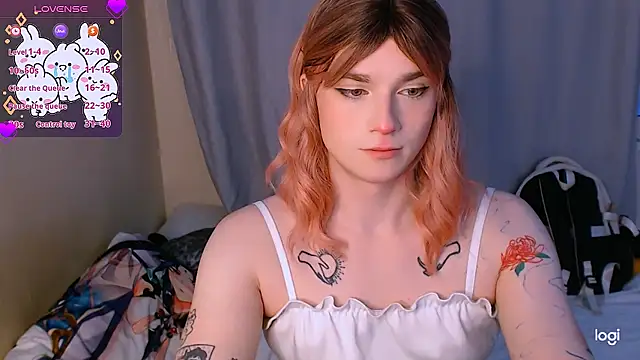 Snapshot of Alice_Hells chatting on 10, 1, 2025 Alice Hells online show from 10, 1, 2025