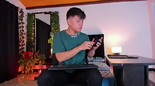 Valentino  X online show from 18, 2, 2025