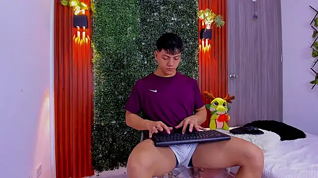 Valentino  X online show from 20, 9, 2025