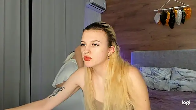 Snapshot of ShySonya chatting on 2, 2, 2025 ShySonya online show from 2, 2, 2025