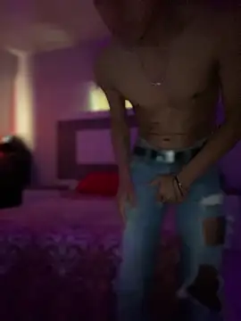 oiram27 online show from 9, 4, 2026