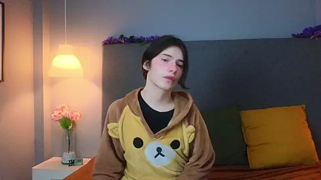 Angel shiny online show from 12, 1, 2025