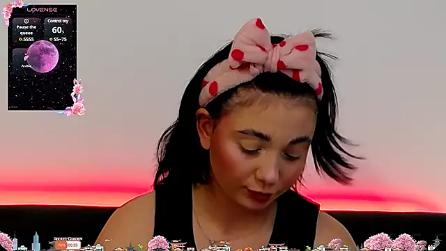 AveryWillow online show from 6, 2, 2025