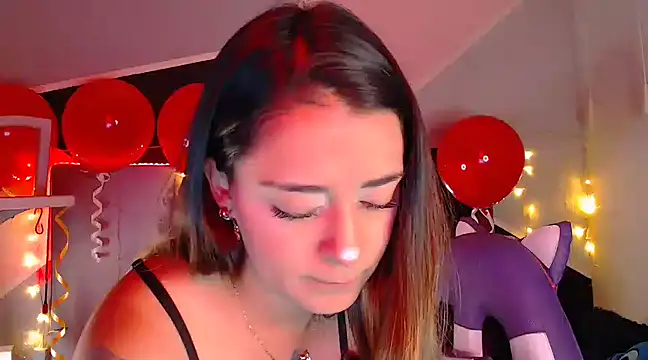 Samanta james19 online show from 15, 2, 2025