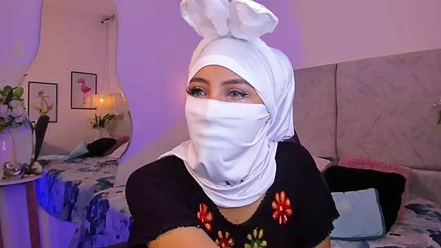 naomiii   online show from 3, 11, 2025