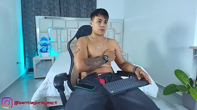 Snapshot of SantiagoReyesFtt chatting on 7, 4, 2026 SantiagoReyesFtt online show from 7, 4, 2026