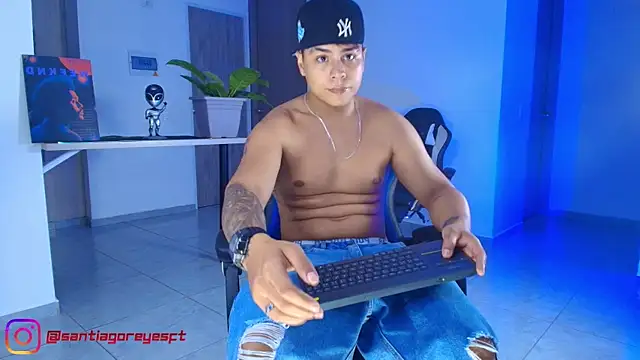 SantiagoReyesFtt online show from 25, 6, 2026