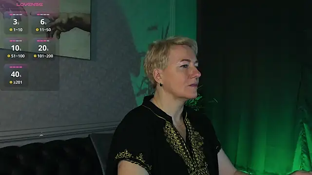 Nika Smit online show from 30, 11, 2025