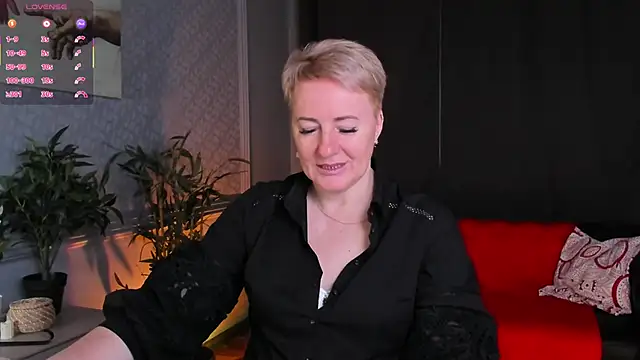 Nika Smit online show from 13, 6, 2026