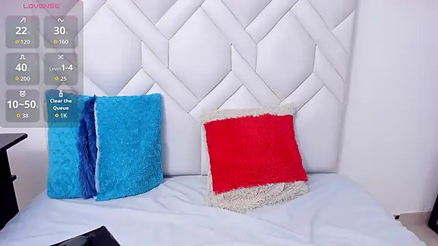 Analia18  online show from 7, 11, 2025