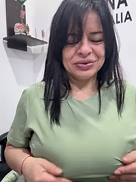 Snapshot of NATHALIA-28_ chatting on 27, 5, 2026 NATHALIA-28 online show from 27, 5, 2026
