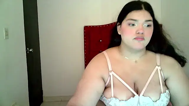 kira vegaa online show from 13, 12, 2024