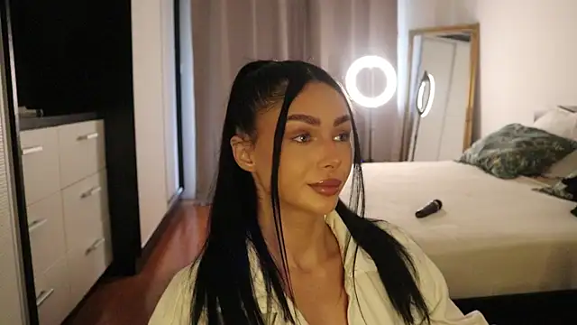 IvyKaelani online show from 24, 3, 2026