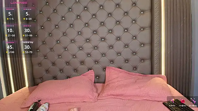 CAMILA JHONS online show from 10, 2, 2025