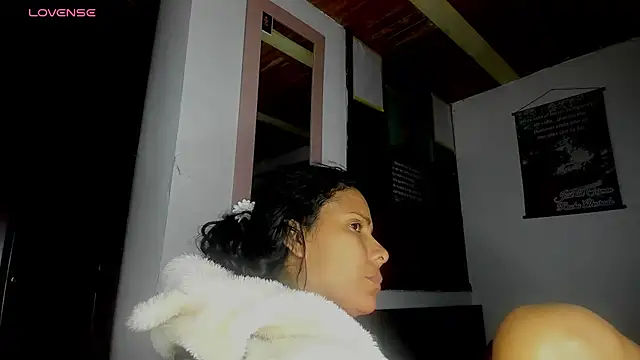 Nenita Hot  online show from 30, 9, 2025