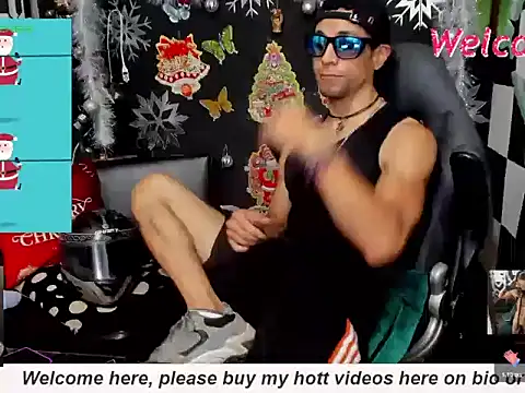 MikeRose94 online show from 20, 12, 2025