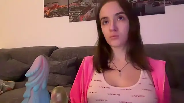 EmilyWi  online show from 8, 11, 2025