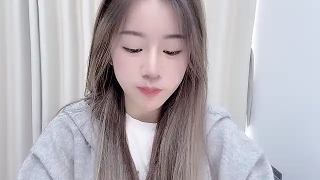 Snapshot of chloe-01 chatting on 11, 1, 2025 chloe-01 online show from 11, 1, 2025