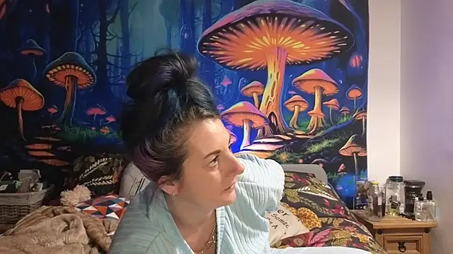 tattoomilf86 online show from 7, 1, 2025