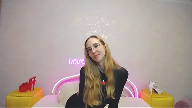 KlaryBrait online show from 22, 1, 2025