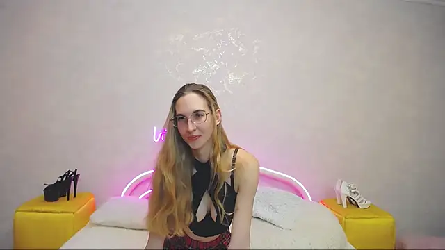 KlaryBrait online show from 21, 2, 2025