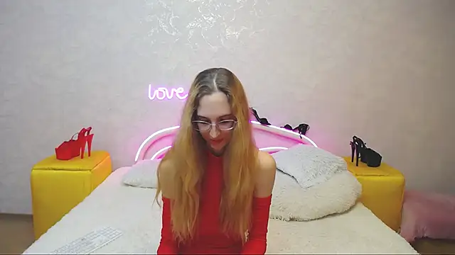 KlaryBrait online show from 4, 3, 2025