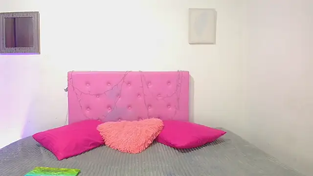 issa kitty online show from 1, 2, 2025