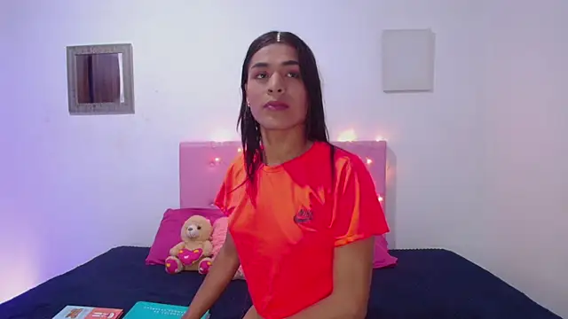 issa kitty online show from 22, 2, 2025