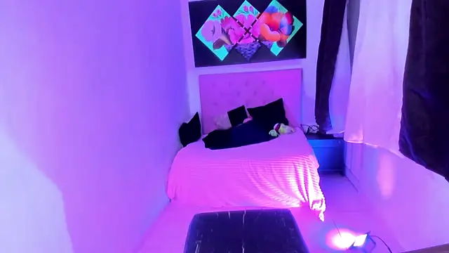 issa kitty online show from 20, 11, 2025